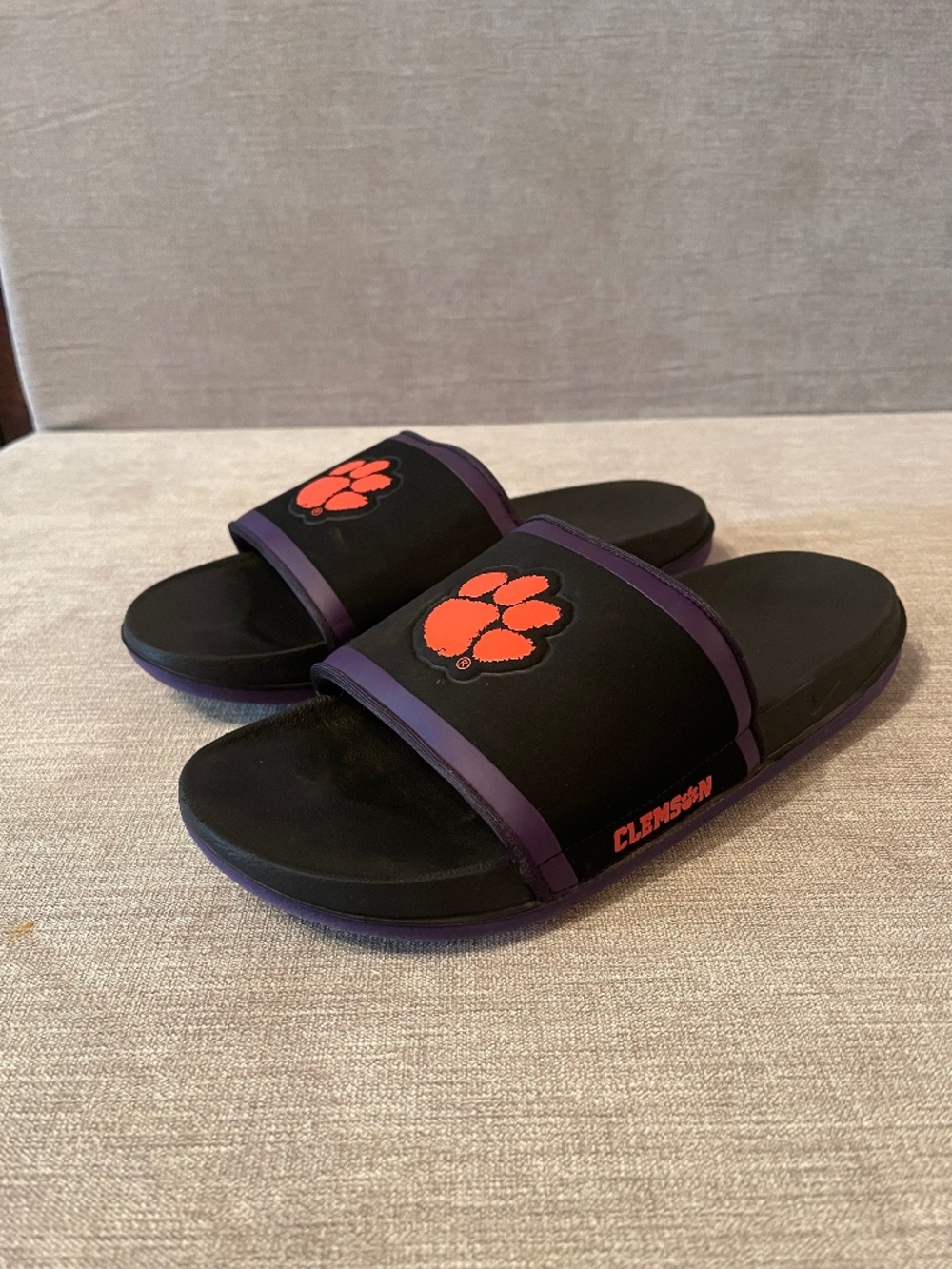 Nike Clemson Tigers Off Court Slides Sandals * Men's 10, Women's 11.5